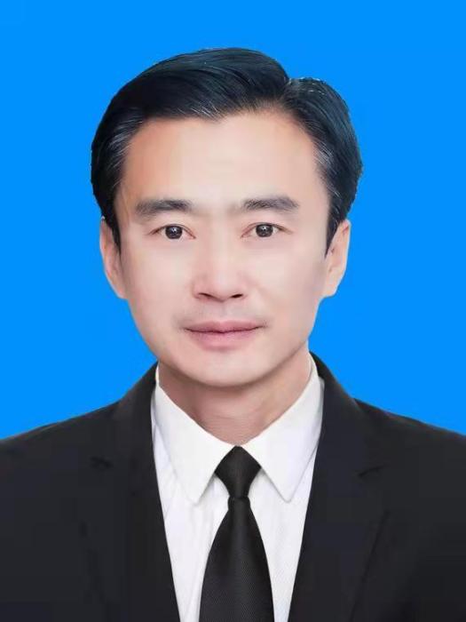 蒲東(西藏自治區阿里地區噶爾縣人民政府原副縣長)