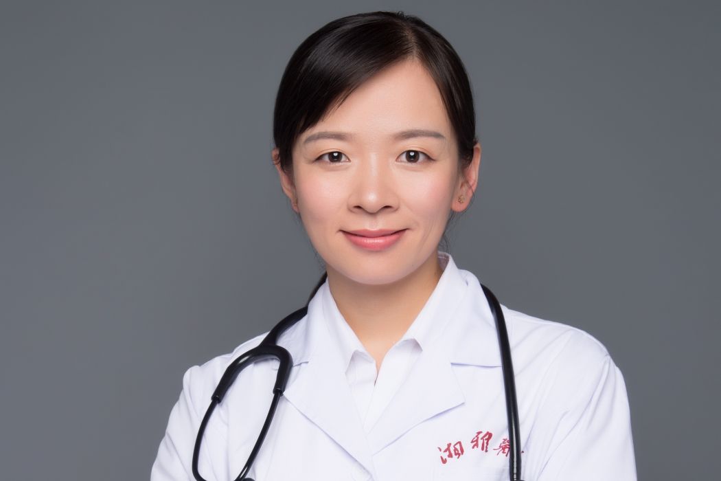 唐榮(中南大學湘雅醫院腎病內科副主任醫師) 唐榮(中南大學湘雅醫院腎病內科副主任醫師)