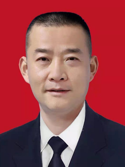 馮韜(江西省九江市彭澤縣政府副縣長、黨組成員,縣公安局局長、督察長、黨委書記) 馮韜(江西省九江市彭澤縣政府副縣長、黨組成員,縣公安局局長、督察長、黨委書記)