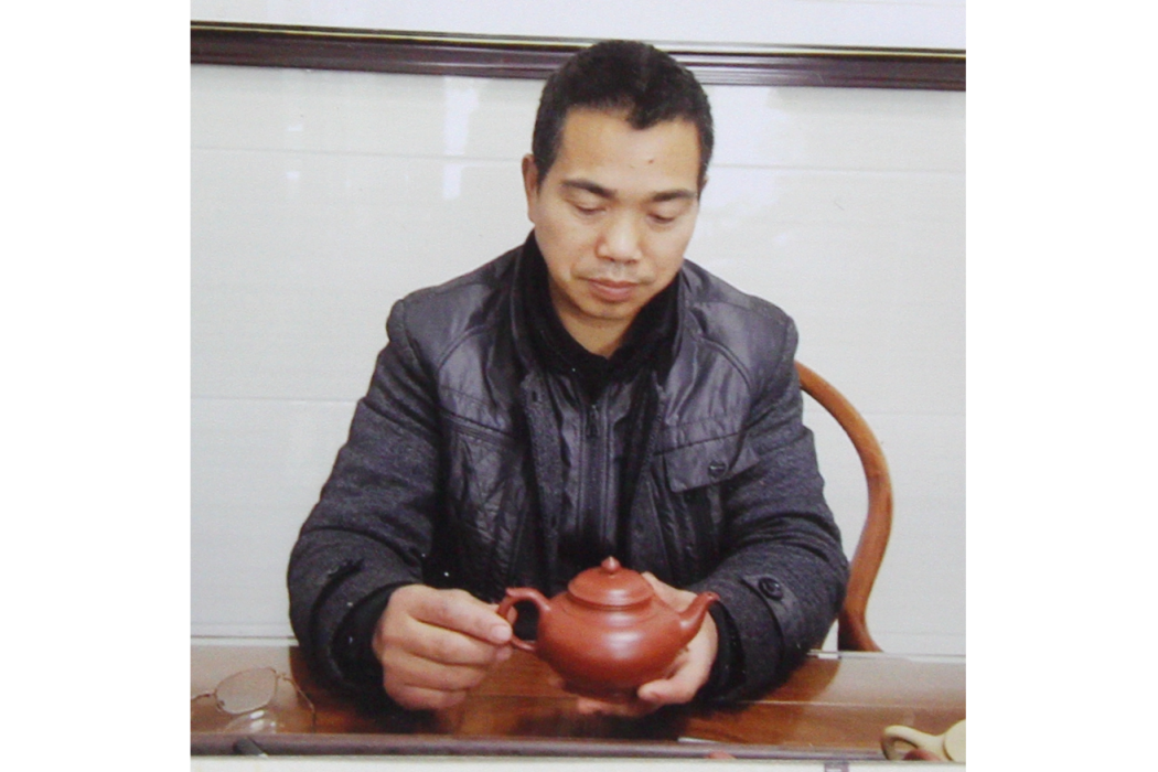 吳暗華 吳暗華