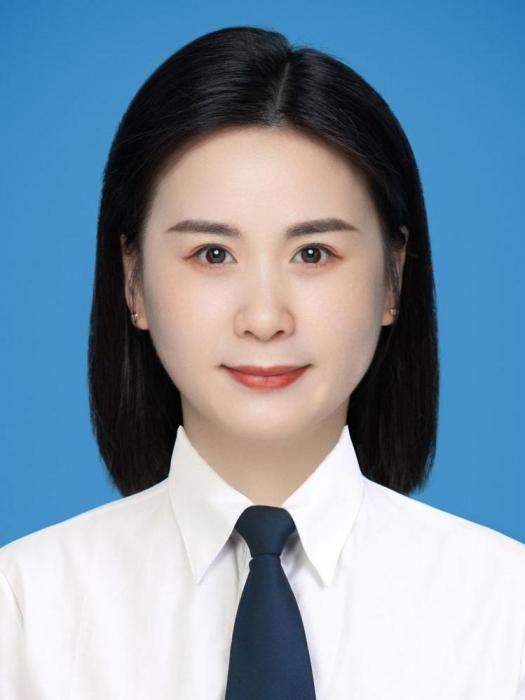 楊君(四川省綿陽市遊仙區教育和體育局黨組成員、(區教體局)總督學) 楊君(四川省綿陽市遊仙區教育和體育局黨組成員、(區教體局)總督學)