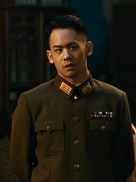馬仁(諜戰電影《刀尖》中的反派角色,由李淳飾演) 馬仁(諜戰電影《刀尖》中的反派角色,由李淳飾演)