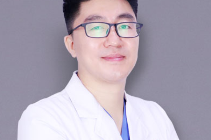 張興(黑龍江超龍醫療美容醫院執業醫師) 張興(黑龍江超龍醫療美容醫院執業醫師)