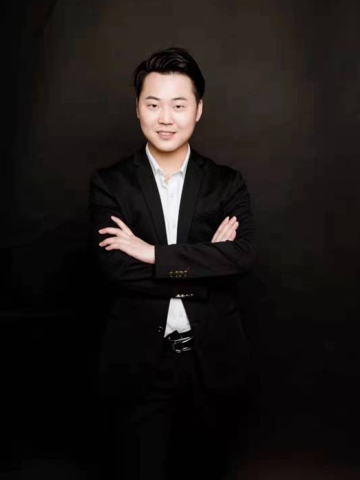 李安華(陝西華蕊文化傳媒有限公司執行董事) 李安華(陝西華蕊文化傳媒有限公司執行董事)