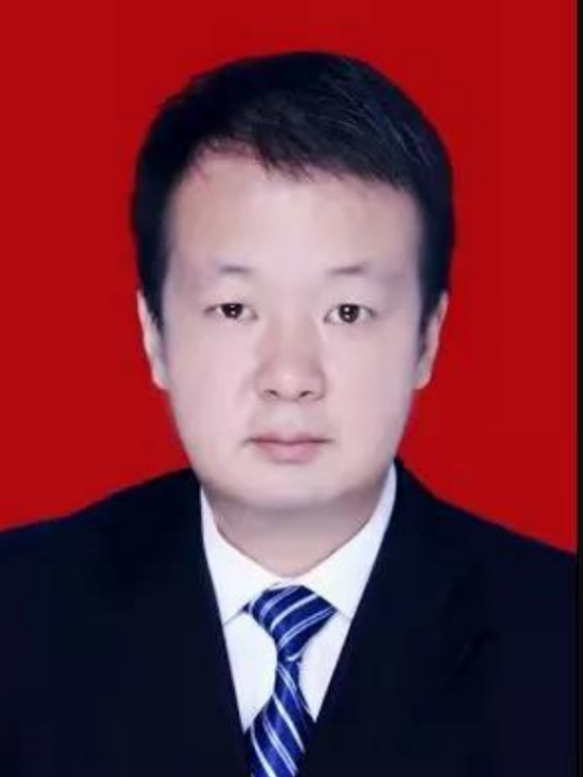 王勛(西安市長安城鄉建設公司契約預算部副部長) 王勛(西安市長安城鄉建設公司契約預算部副部長)