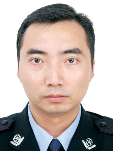 楊旭(四川省眉山市丹稜縣公安局黨委委員、機關黨委書記) 楊旭(四川省眉山市丹稜縣公安局黨委委員、機關黨委書記)