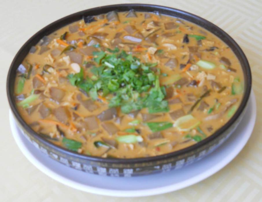 涼粉湯 涼粉湯