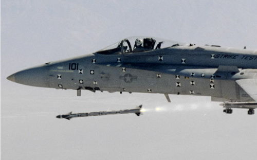 機動性能逆天的AIM-9X