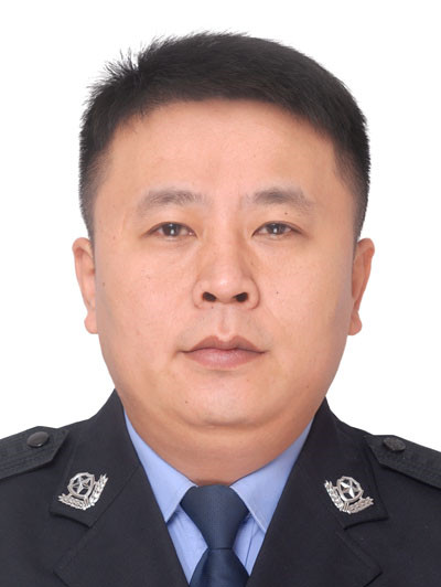 樊毅(湖南省瀏陽市公安局黨委委員、副局長) 樊毅(湖南省瀏陽市公安局黨委委員、副局長)