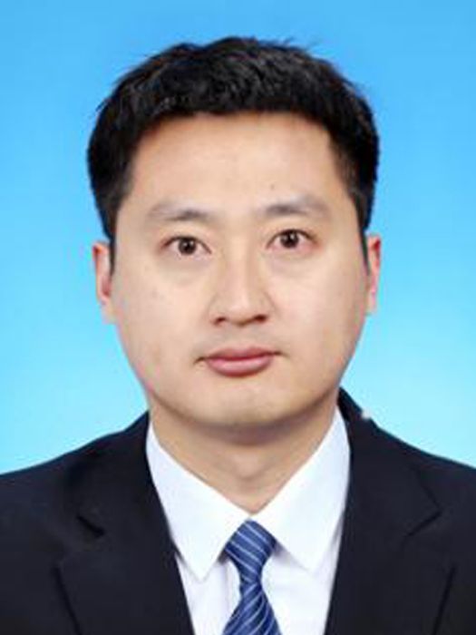 王彬(黑龍江省伊春市紀委常委、辦公室主任、四級高級監察官) 王彬(黑龍江省伊春市紀委常委、辦公室主任、四級高級監察官)