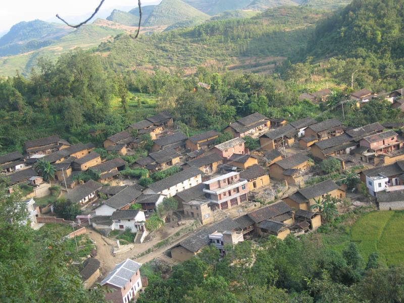 角布村 角布村