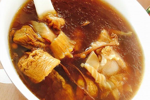 燉魚翅骨 燉魚翅骨
