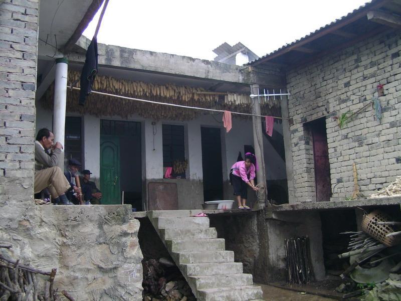 曼洛村 曼洛村