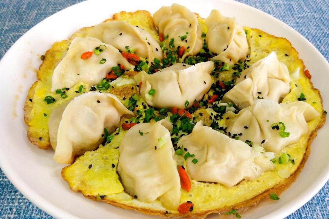 餃子抱蛋 餃子抱蛋