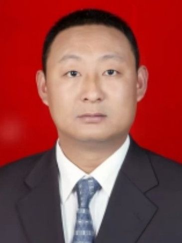 阿木布沙(四川省涼山彝族自治州甘洛縣委常委、縣人民政府副縣長) 阿木布沙(四川省涼山彝族自治州甘洛縣委常委、縣人民政府副縣長)