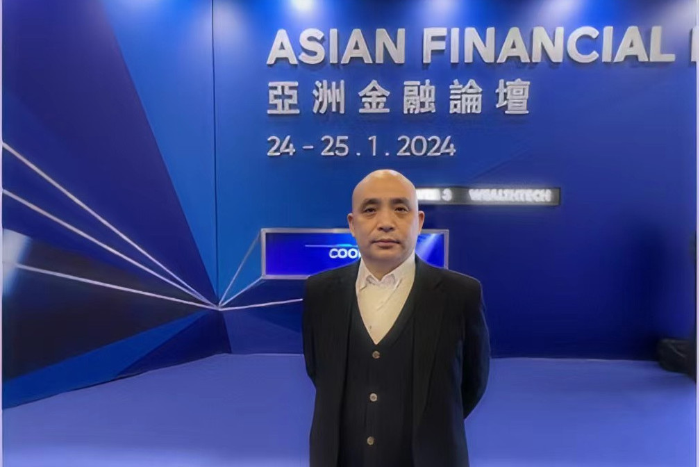 程瑜(中國光彩-上合經貿事業部副部長) 程瑜(中國光彩-上合經貿事業部副部長)