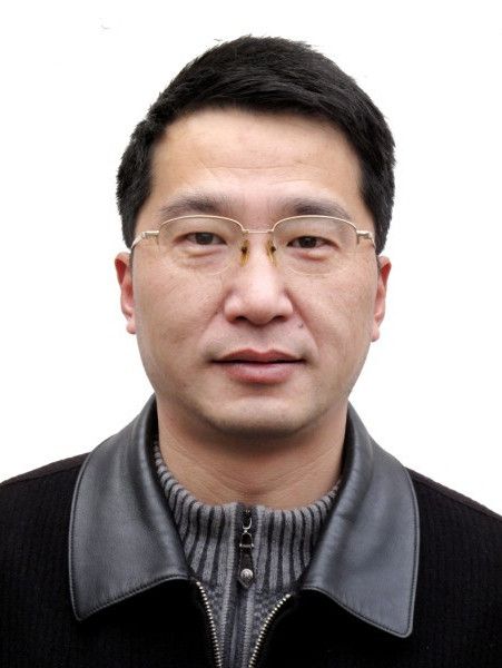 靳毅(安徽省蕪湖市民政局二級調研員) 靳毅(安徽省蕪湖市民政局二級調研員)