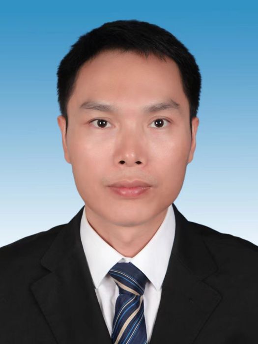王旭(三亞市財政局黨組成員、三亞市投資評審中心主任)