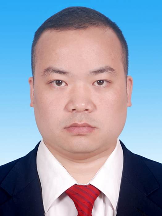 熊卓兵 熊卓兵