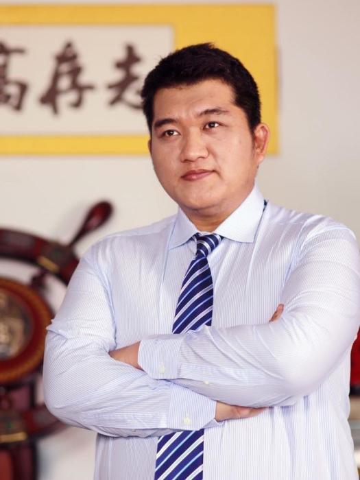 修遠(修正藥業集團總裁) 修遠(修正藥業集團總裁)