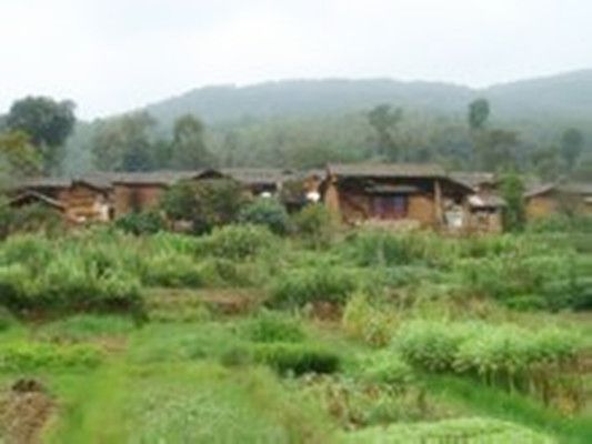 小得尼村 小得尼村