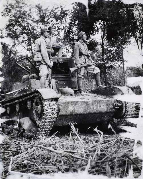 定陶戰役中我軍在大楊湖（天爺廟）繳獲的坦克
