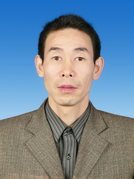 屈林平 屈林平