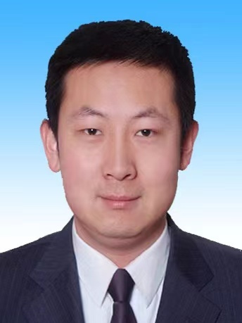 張偉(山東省濰坊市濰城區退役軍人服務中心七級職員)