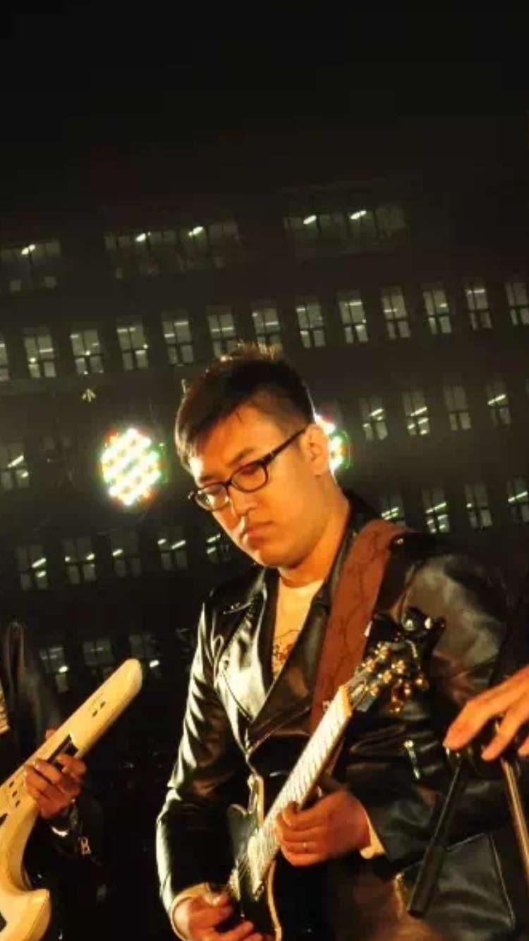 吉他手李圖南