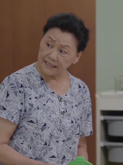 馮春梅(都市生活劇《女士的品格》中的女配角) 馮春梅(都市生活劇《女士的品格》中的女配角)
