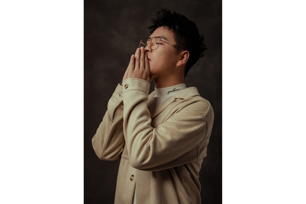 成思毅 成思毅