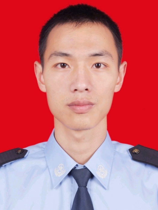 何陽露 何陽露