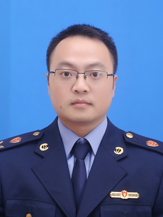 潘群(浙江省溫州市永嘉縣市場監督管理局綜合行政執法隊大隊長)