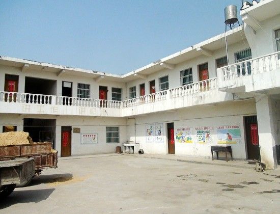 周台村(湖南桂陽縣黃沙坪鎮下轄村) 周台村(湖南桂陽縣黃沙坪鎮下轄村)