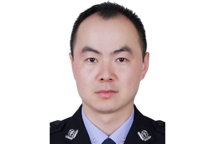 孟建華(寶雞市公安局金台分局長壽派出所民警) 孟建華(寶雞市公安局金台分局長壽派出所民警)