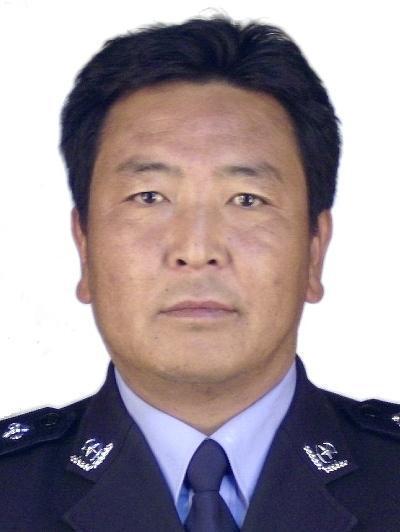 扎西平措(拉薩市公安局黨委委員、副局長、二級高級警長) 扎西平措(拉薩市公安局黨委委員、副局長、二級高級警長)
