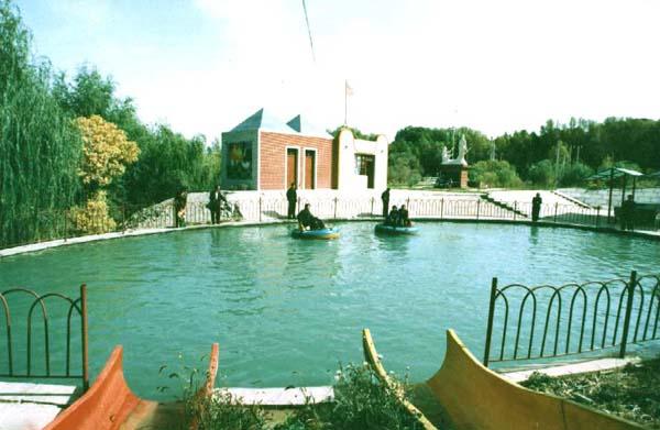青山鴛鴦池