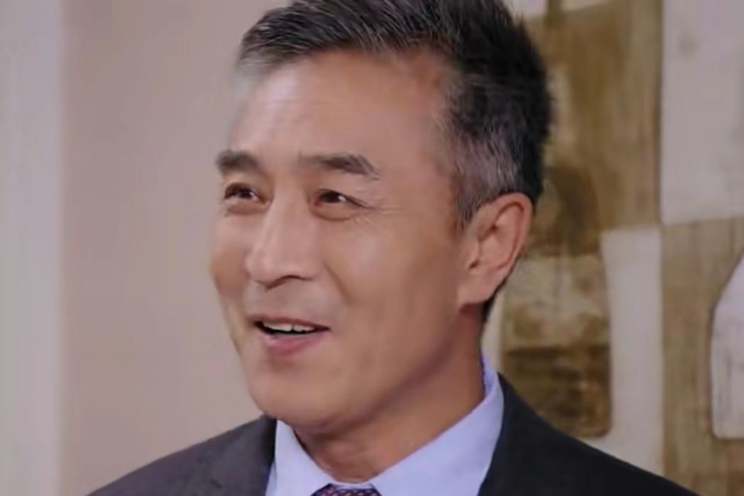 鐘濤(現代都市愛情劇《幸福朱古力》中的角色) 鐘濤(現代都市愛情劇《幸福朱古力》中的角色)
