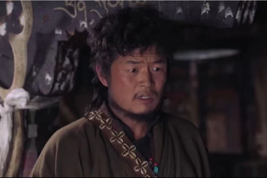 大巴桑(《雪蓮花盛開的地方》中的角色)