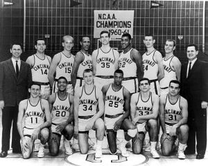 1960-61賽季的辛辛那提大學熊狸隊成員