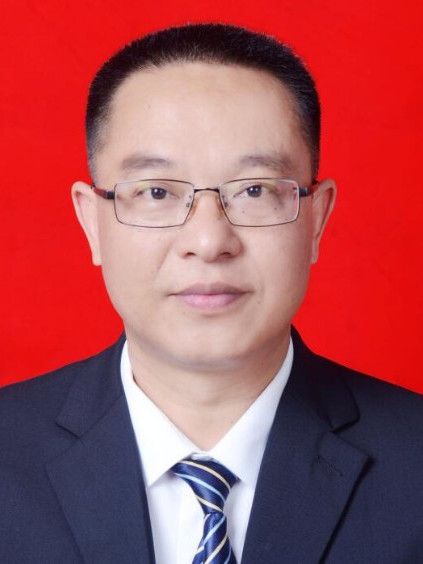 劉俊(湘潭市雨湖區窯灣街道黨工委副書記、辦事處主任) 劉俊(湘潭市雨湖區窯灣街道黨工委副書記、辦事處主任)