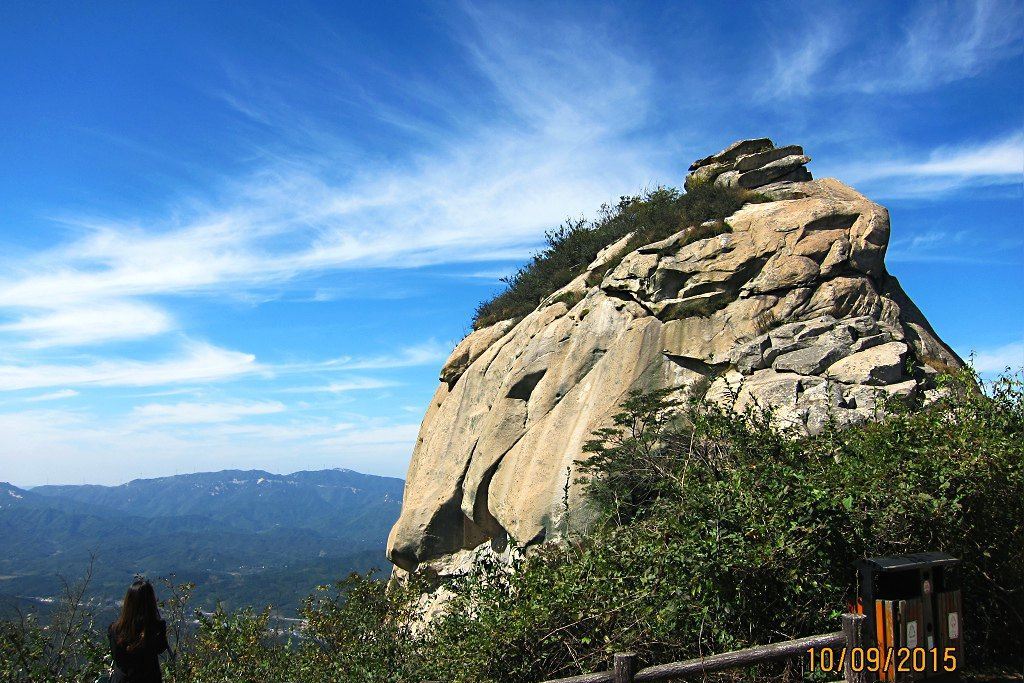 報曉峰 報曉峰