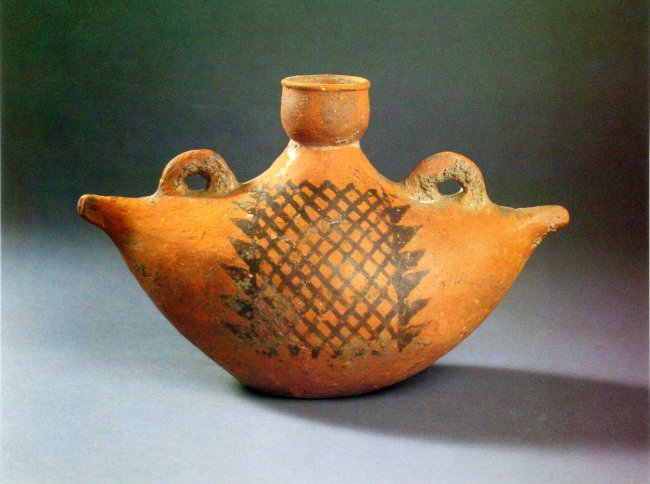 網紋彩陶船形壺