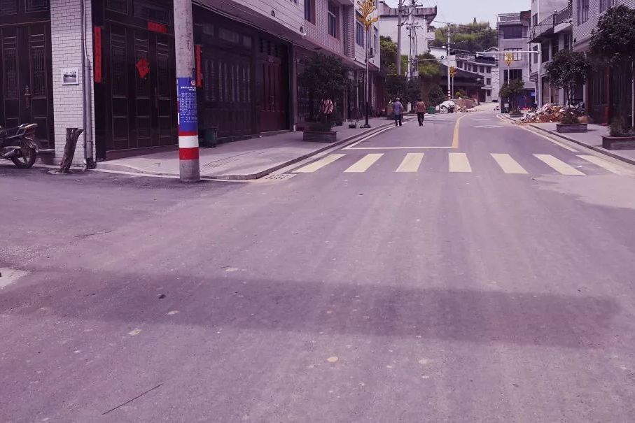 鳳興路(海鹽縣境內道路) 鳳興路(海鹽縣境內道路)