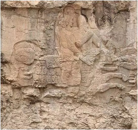 薩珊壁畫上的波斯騎兵生擒帕提亞人