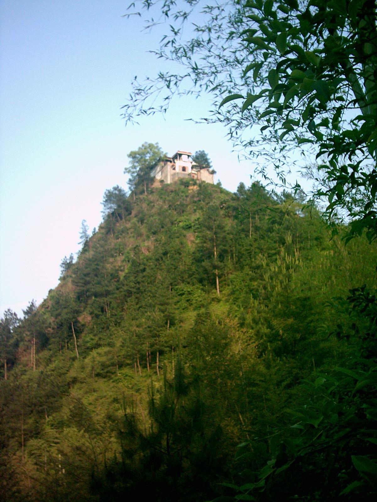 玉山樟村旗山(2006年5月2日程亦平攝)