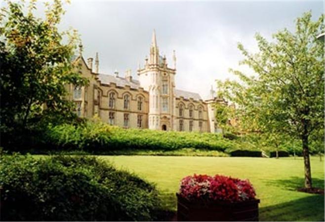 英國大學