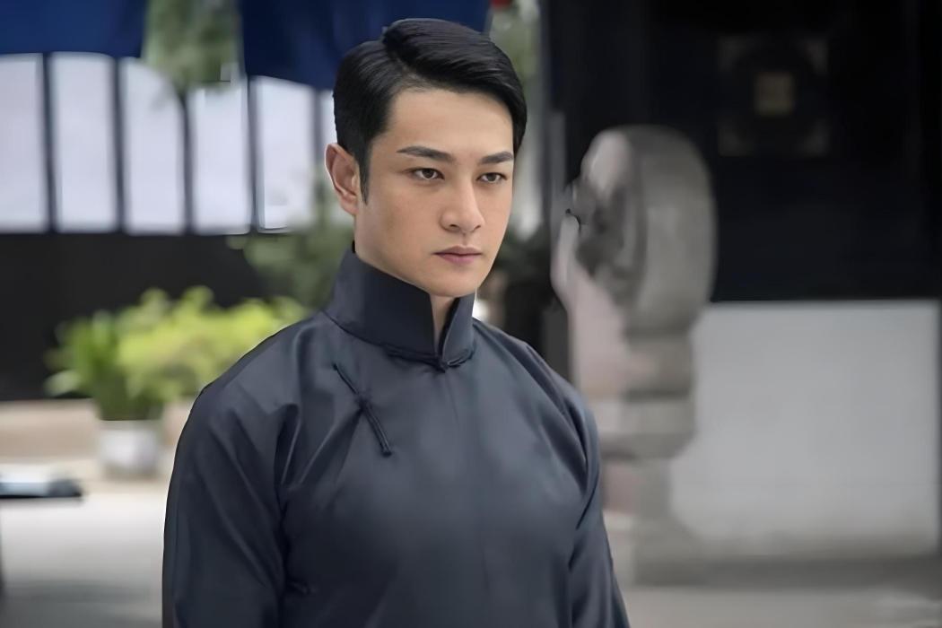 秦瑞生(《深宅雪》中秦慕陽的養子,由張明明飾演) 秦瑞生(《深宅雪》中秦慕陽的養子,由張明明飾演)