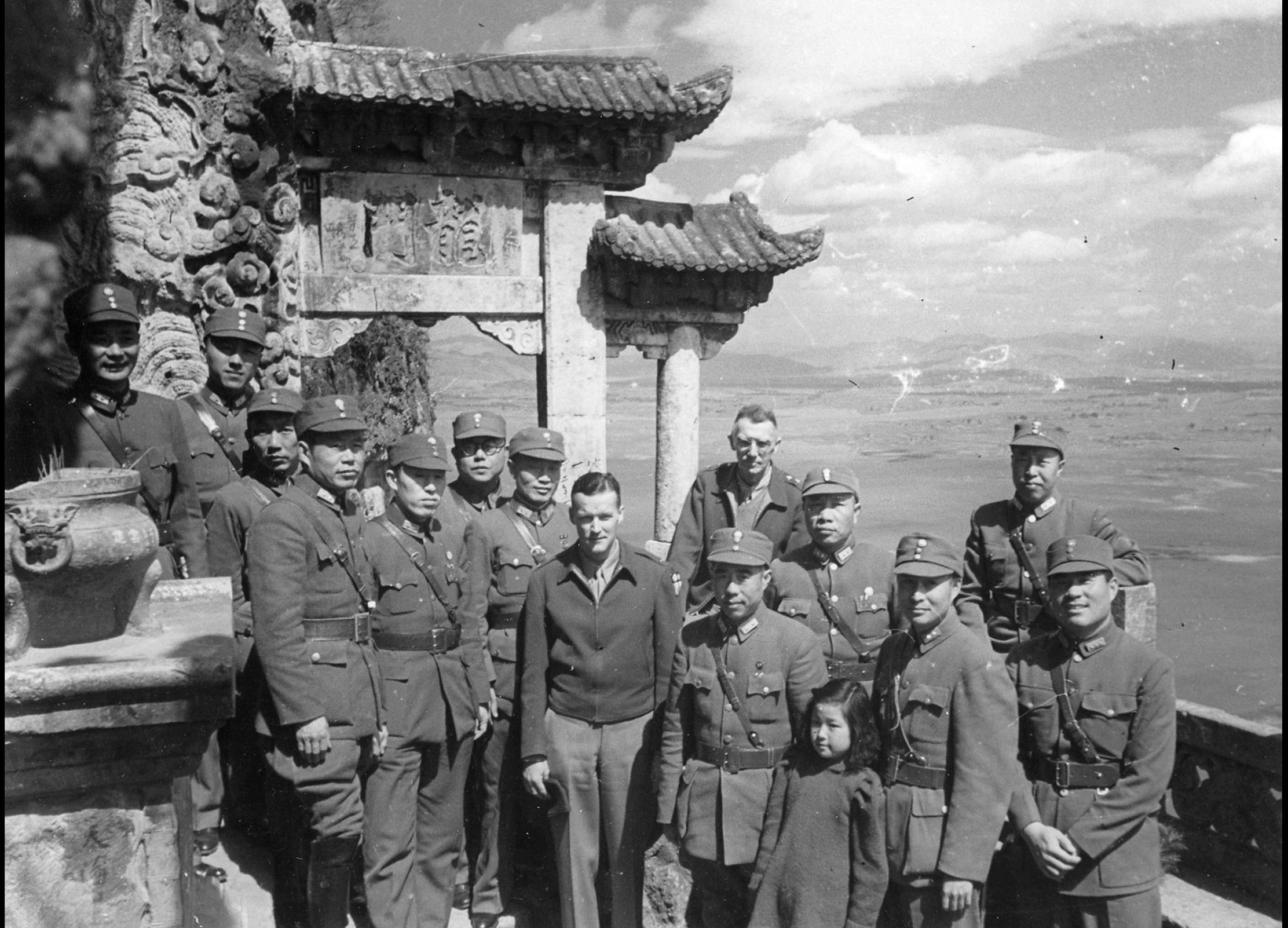 余大維將軍1943年初與史迪威將軍等合影