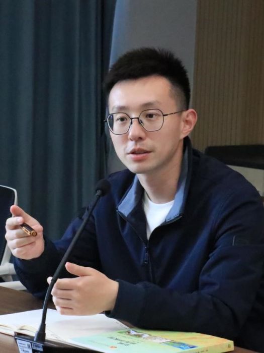 李楊(四川師範大學遂寧校區治理學院城鄉規劃系主任,副教授) 李楊(四川師範大學遂寧校區治理學院城鄉規劃系主任,副教授)